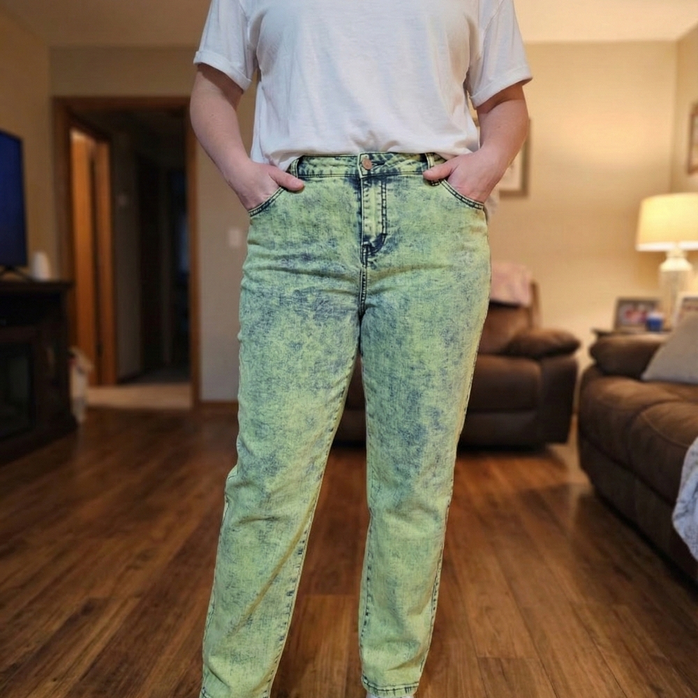 Trendy Acid Wash Straight Leg Jeans